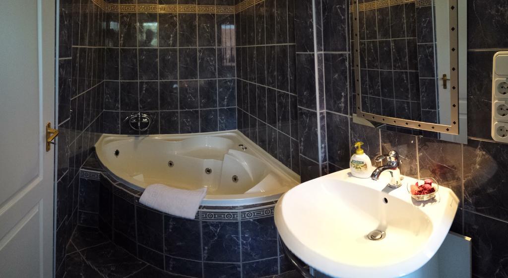 Szabo Vendeghaz Hotel Villany Luaran gambar